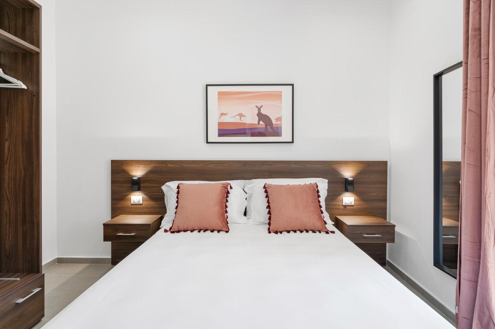 Standard King Room,1539079483:JPEG