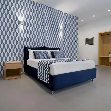 Hsuites Luxury B&B-2