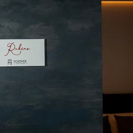 Forever Luxury Rooms-2