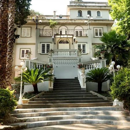 Du Parc Boutique Home-3
